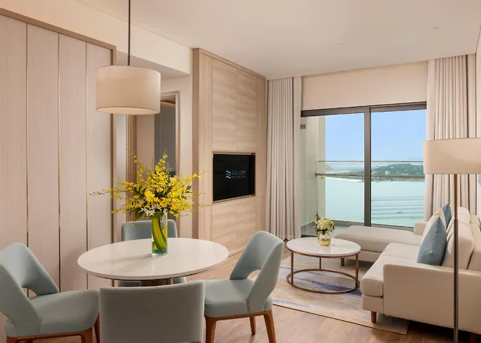 A La Carte Bay View 2pn * Ha Long
